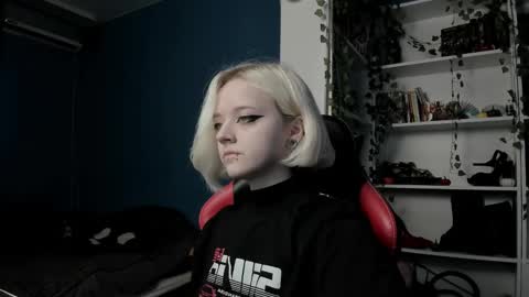 Snapshot of holy_mistresss chatting on 11, 11, 2025 holy_mistresss online show from 11, 11, 2025