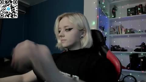 Snapshot of holy_mistresss chatting on 16, 12, 2025 holy_mistresss online show from 16, 12, 2025