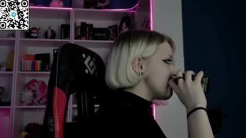 holy_mistresss online show from 6, 3, 2026