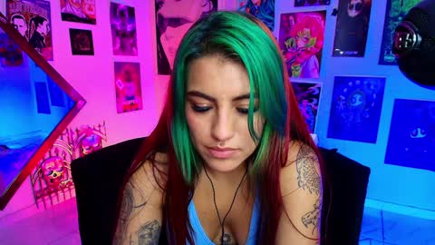 Snapshot of holyeva chatting on 28, 1, 2025   online show from 28, 1, 2025