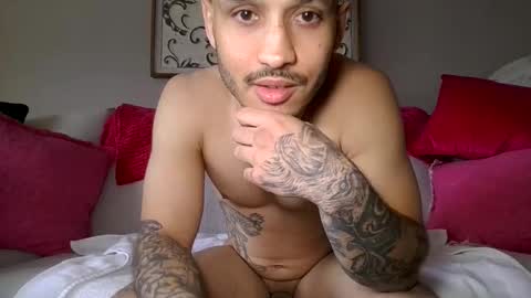 Snapshot of homeboyfromthewest chatting on 15, 4, 2026 FuckBoy5000 online show from 15, 4, 2026