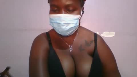 honey_beb online show from 16, 9, 2025