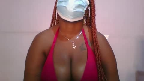 honey_beb online show from 18, 9, 2025