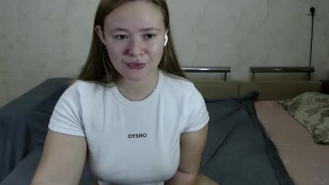 Snapshot of honey_caramelle chatting on 15, 12, 2024 honey_caramelle online show from 15, 12, 2024