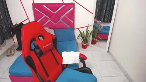 honey_channe online show from 17, 9, 2025