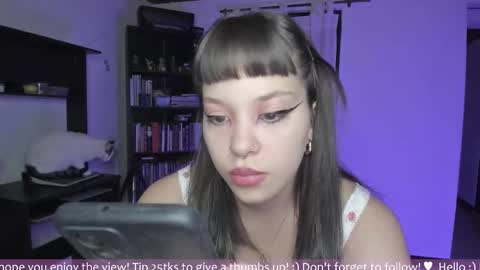 Snapshot of honey_hoe chatting on 20, 10, 2025 Lau online show from 20, 10, 2025