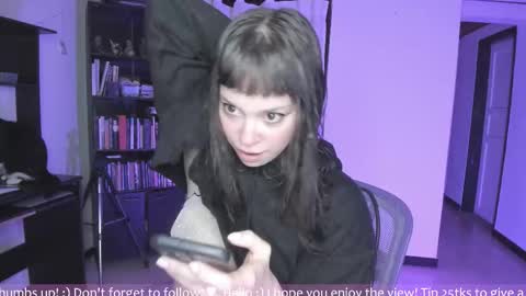 Snapshot of honey_hoe chatting on 21, 10, 2025 Lau online show from 21, 10, 2025