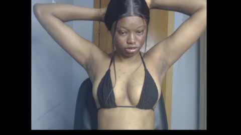 Snapshot of honey_juicydoll chatting on 6, 7, 2026 Sonia online show from 6, 7, 2026