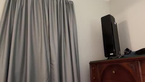 honey_man14 online show from 4, 3, 2026