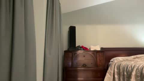 honey_man14 online show from 24, 4, 2026