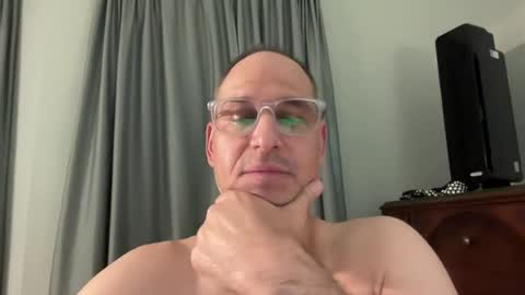honey_man14 online show from 17, 7, 2026