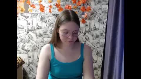 Snapshot of honey_mood chatting on 6, 11, 2025 Lina online show from 6, 11, 2025