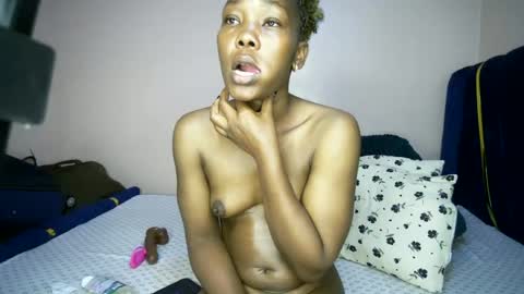 honey_nubia0 online show from 30, 6, 2026