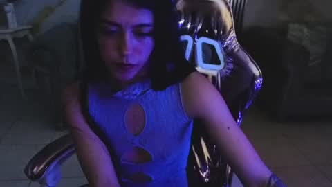 HONEY  online show from 20, 5, 2026