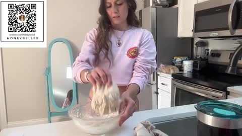 Snapshot of honeybelle8 chatting on 6, 12, 2024 belle brunette online show from 6, 12, 2024