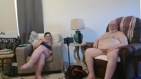 Snapshot of honeybuns344636 chatting on 25, 1, 2025 Honey online show from 25, 1, 2025