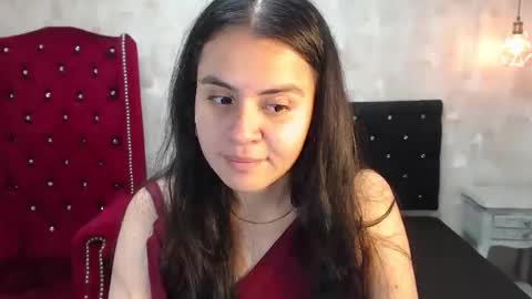 Snapshot of honeybuu_ chatting on 29, 4, 2026 Emily online show from 29, 4, 2026
