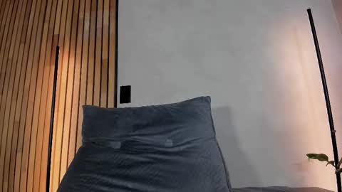 Sofia independent model online show from 21, 12, 2025