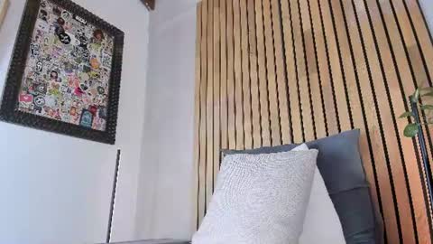Sofia independent model online show from 7, 7, 2026