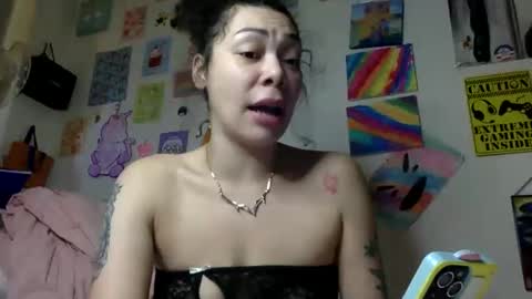 Snapshot of honeyruby chatting on 29, 11, 2025 Ruby Sparks online show from 29, 11, 2025