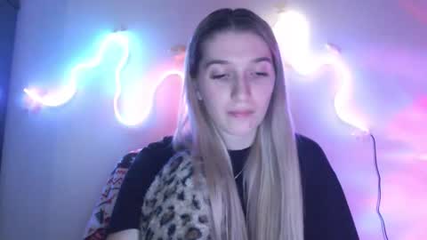 honeyveil online show from 19, 3, 2026