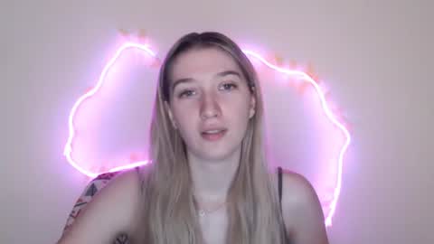 honeyveil online show from 21, 7, 2026