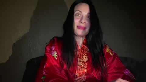 Snapshot of honeyvibe26 chatting on 4, 5, 2026 honeyvibe26 online show from 4, 5, 2026