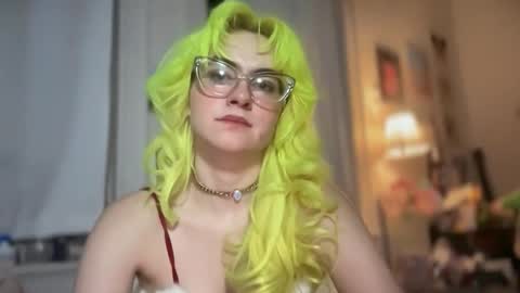 Emi Rose online show from 23, 12, 2025