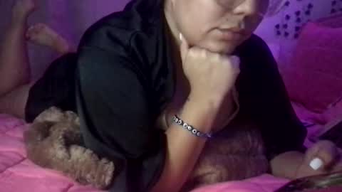 honeyyy89 online show from 17, 11, 2025