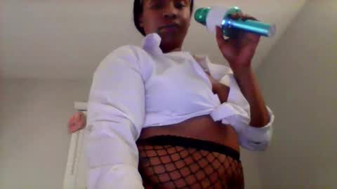 honnievu online show from 3, 2, 2026