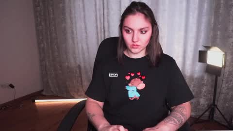 Karina online show from 4, 4, 2026