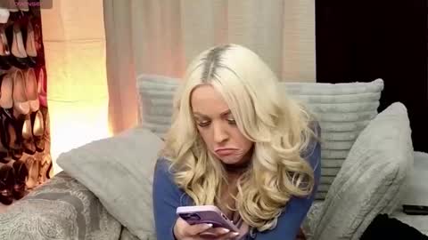 Hope Daylee online show from 20, 12, 2025