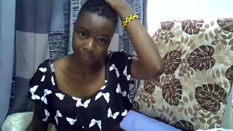 Snapshot of horny_baddie18 chatting on 10, 7, 2026 Leila online show from 10, 7, 2026