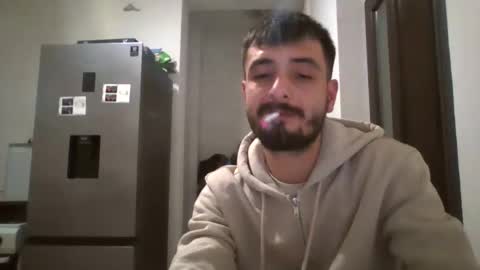 Snapshot of horny_couple9600 chatting on 27, 10, 2025 horny_couple9600 online show from 27, 10, 2025