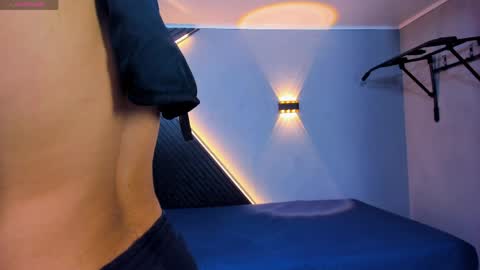 horny_nick18 online show from 10, 4, 2026