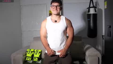 Snapshot of horny_nick18 chatting on 17, 7, 2026 horny_nick18 online show from 17, 7, 2026