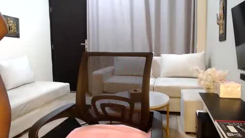 horny_princcess online show from 5, 2, 2026