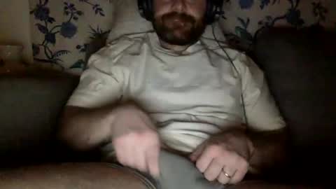 Snapshot of horny_thick_cock chatting on 10, 3, 2025 horny_thick_cock online show from 10, 3, 2025