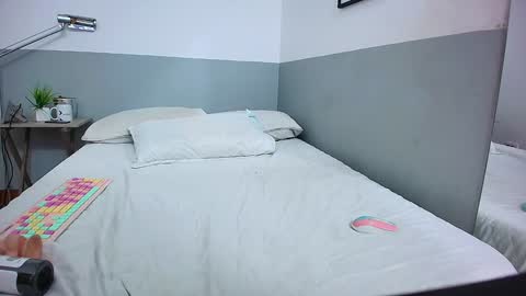 Khloe  online show from 6, 1, 2025