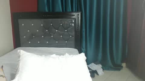 Snapshot of hornybella4 chatting on 19, 12, 2024 Bella online show from 19, 12, 2024