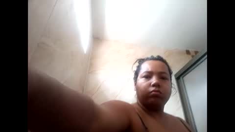 Snapshot of hornyboobs18 chatting on 14, 9, 2025 karen online show from 14, 9, 2025