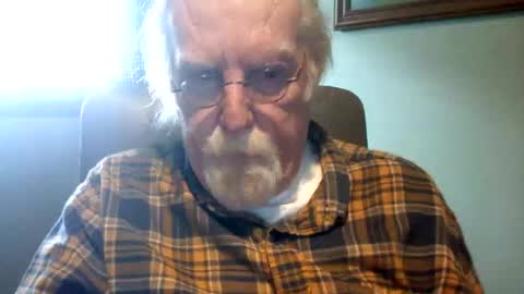 Snapshot of hornyinohio9 chatting on 11, 4, 2026 HornyInOhio9 online show from 11, 4, 2026
