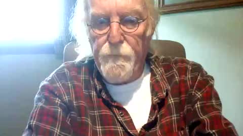 Snapshot of hornyinohio9 chatting on 9, 5, 2026 HornyInOhio9 online show from 9, 5, 2026