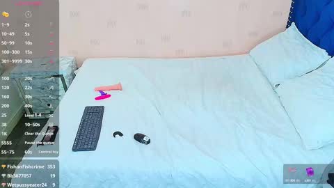 Snapshot of hornylatimommy chatting on 25, 2, 2025 Natasha online show from 25, 2, 2025