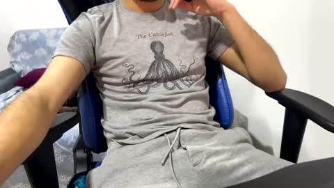 hornylatino229 online show from 19, 2, 2025