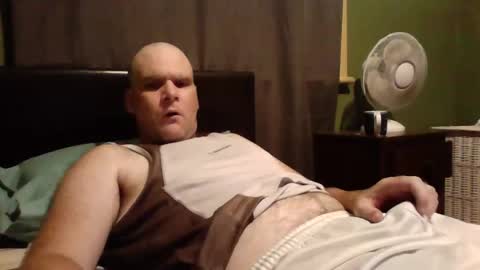 Snapshot of hornyrapper88 chatting on 2, 12, 2024 hornyrapper88 online show from 2, 12, 2024
