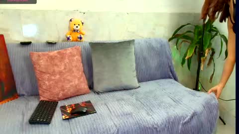 Snapshot of hornytwosomexxx chatting on 12, 10, 2025 hornytwosomexxx online show from 12, 10, 2025