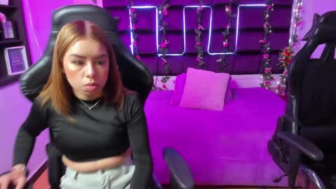 Snapshot of hornyy_mom chatting on 23, 1, 2025 hornyy mom online show from 23, 1, 2025