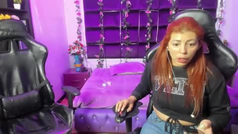 Snapshot of hornyy_mom chatting on 31, 1, 2025 hornyy mom online show from 31, 1, 2025