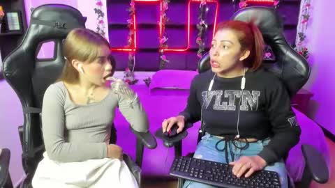 Snapshot of hornyy_mom chatting on 21, 2, 2025 hornyy mom online show from 21, 2, 2025